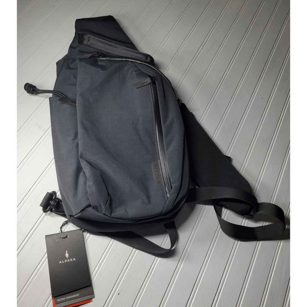 NEW Alpaka Metro Crossbody Left Shoulder 10L Sling Bag Black Axoflux 210D - Picture 2 of 12